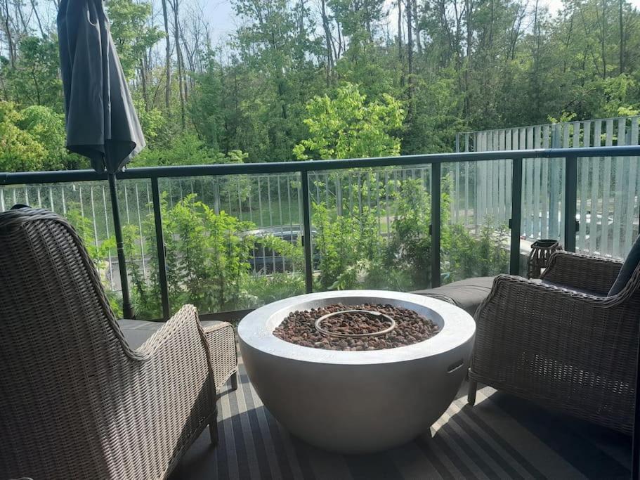 Cozy South View Suite Overlooking The Nature Trail Innisfil Bagian luar foto