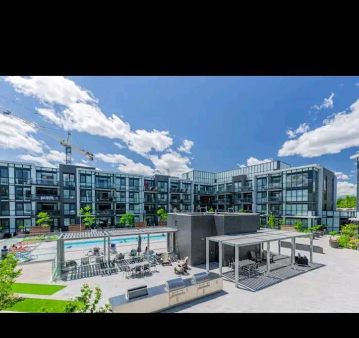 Cozy South View Suite Overlooking The Nature Trail Innisfil Bagian luar foto
